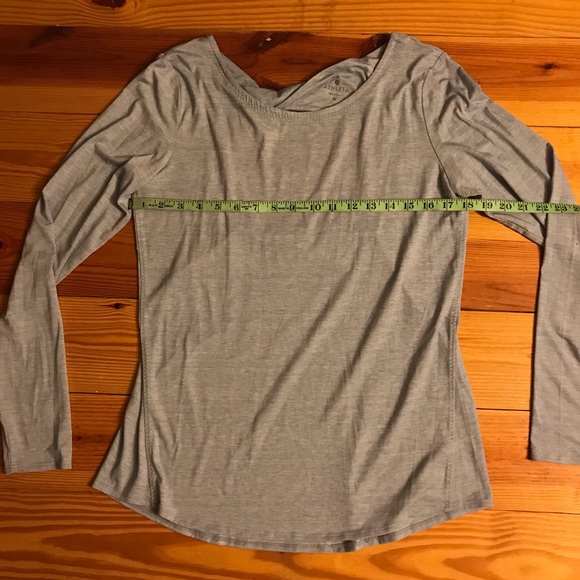 Athleta Light Blue Open Back Long Sleeve Top, EUC, M - Picture 6 of 13